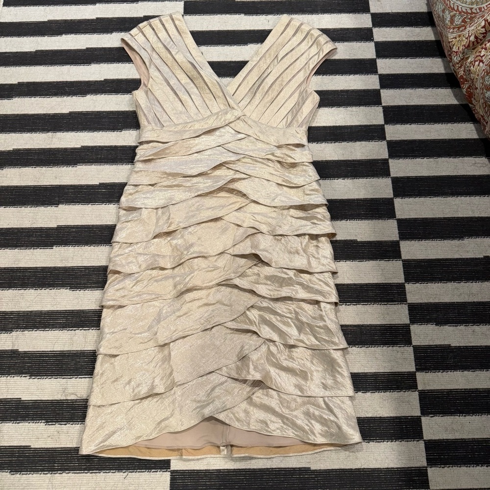 Adrianna Papell Cream Ruched Tiered Midi Dress